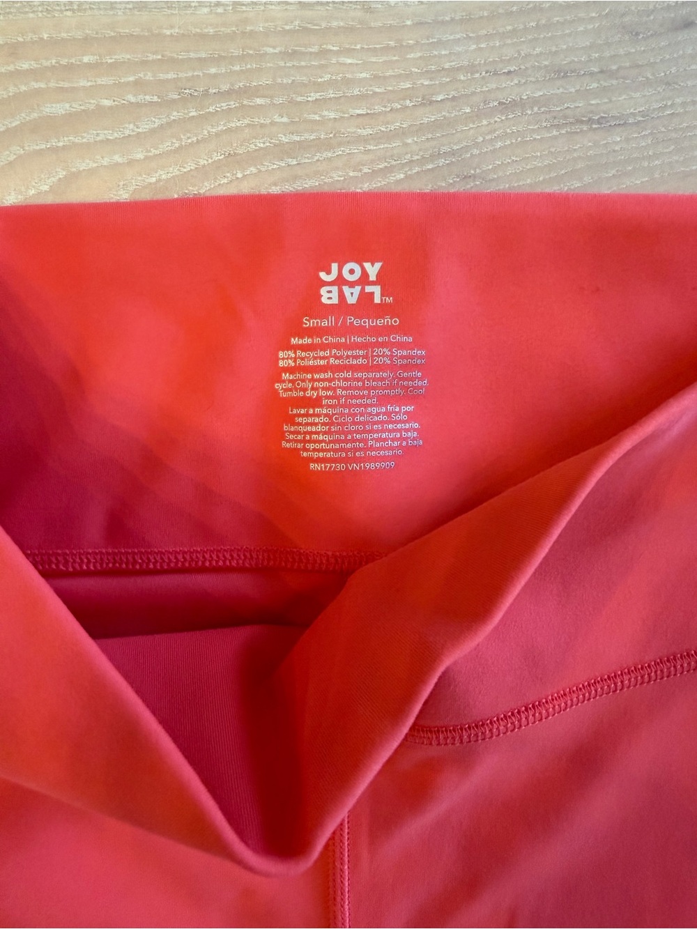 JoyLab Red Women’s Athletic Bra Top and Leggings - Picture 7 of 7
